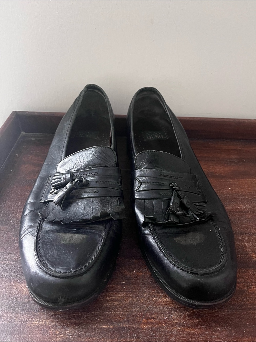Men’s Nunn Black Leather Tassel Loafers Size 11 1/2 M